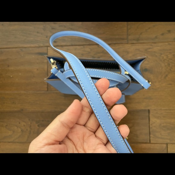 Authentic Kate Spade Thompson Street Sam Satchel - Picture 6 of 14